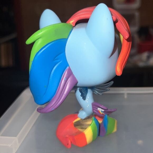FUNKO Rainbow Dash Sea Pony (Chase Edition): My Little Pony POP! Vinyl Figure - Picture 4 of 6